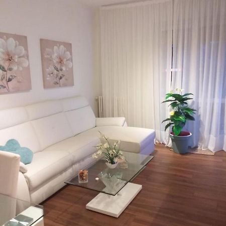 Sesto Calende Centro Apartment Bagian luar foto