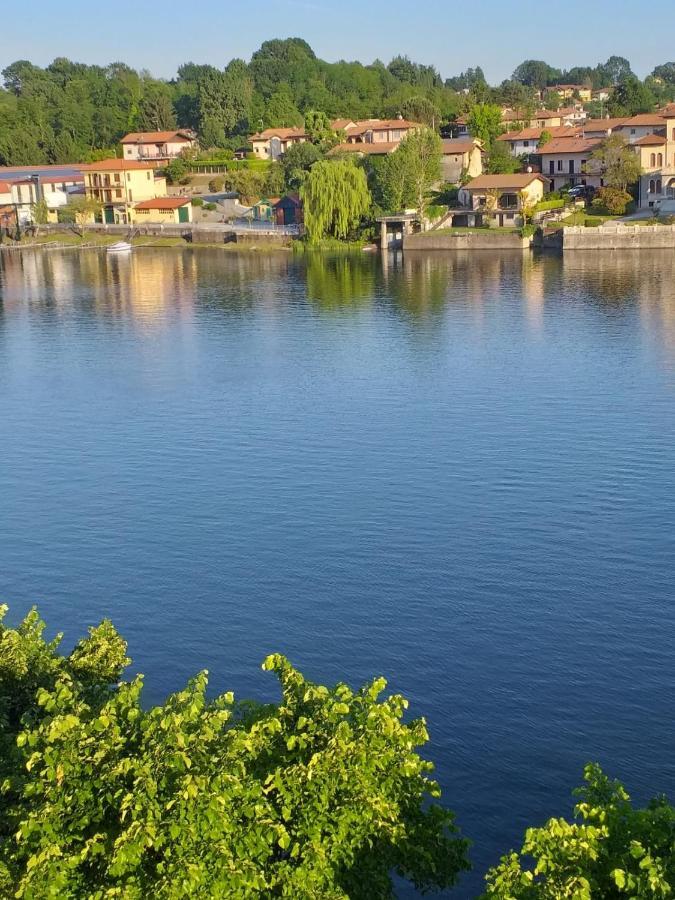 Sesto Calende Centro Apartment Bagian luar foto