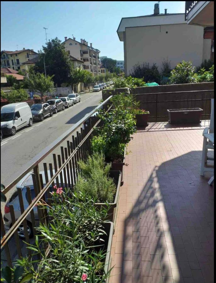Sesto Calende Centro Apartment Bagian luar foto