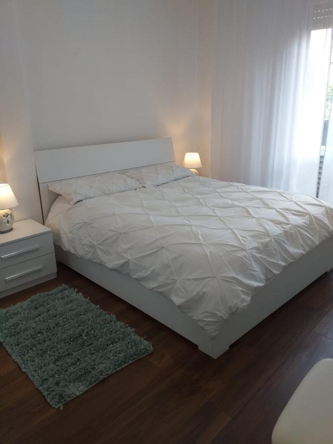 Sesto Calende Centro Apartment Bagian luar foto