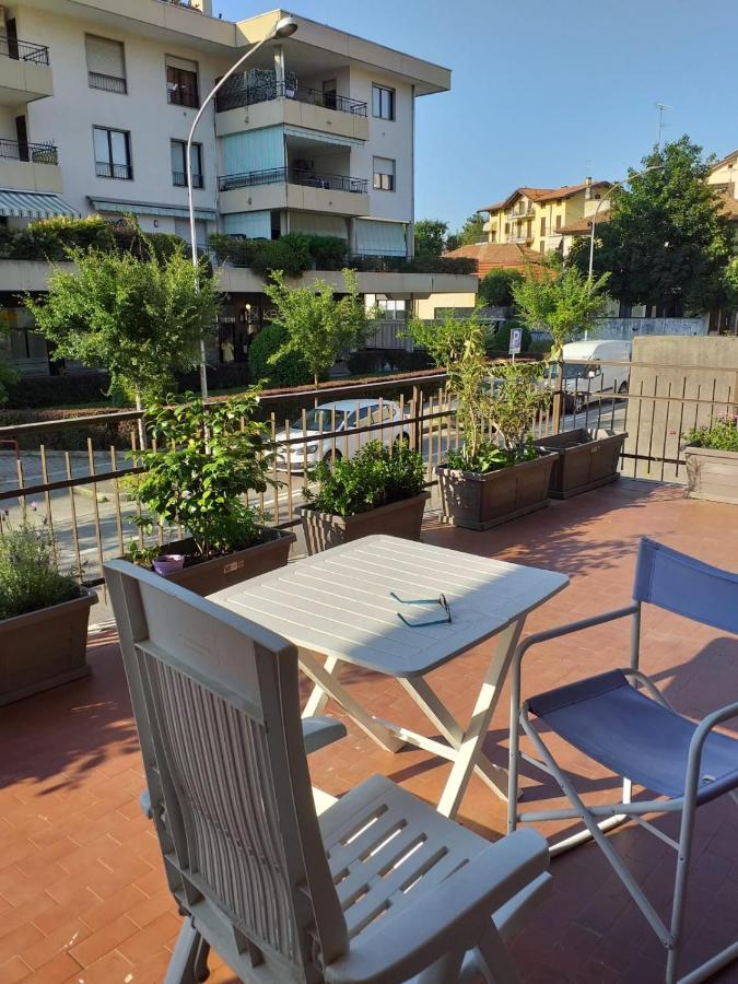 Sesto Calende Centro Apartment Bagian luar foto