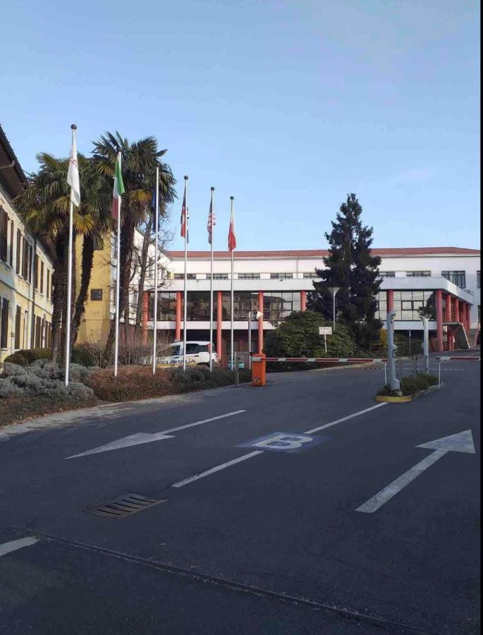 Sesto Calende Centro Apartment Bagian luar foto