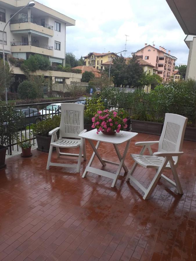Sesto Calende Centro Apartment Bagian luar foto